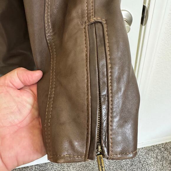 Tommy Bahama  100% Brown Leather Jacket Full Zip  Pockets Lined Men’s Large - Picture 5 of 14